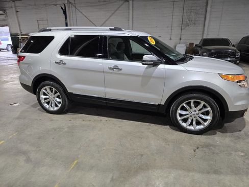 Used 2014 Ford Explorer Limited w/ Equipment Group 301A image 22