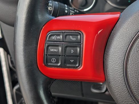 Used 2016 Jeep Wrangler Unlimited Sport AWD/4WD image 19