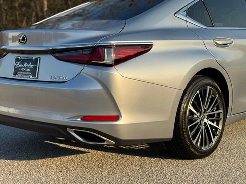 Certified 2024 Lexus ES 350 w/ Premium Package image 15