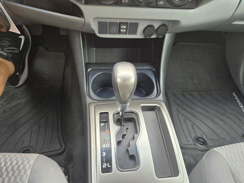 Used 2015 Toyota Tacoma 4x4 Double Cab w/ SR5 Package image 11