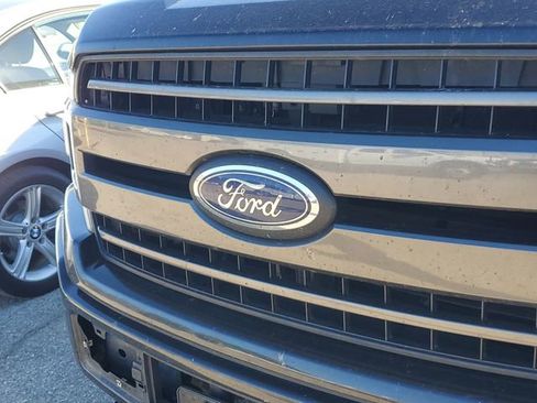 Used 2018 Ford F150 XLT w/ Equipment Group 302A Luxury image 5