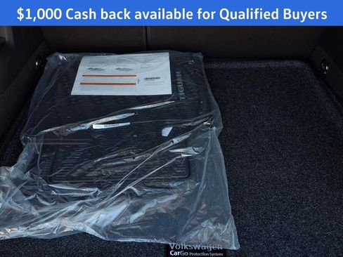 New 2026 Volkswagen Tiguan SE R-Line image 6