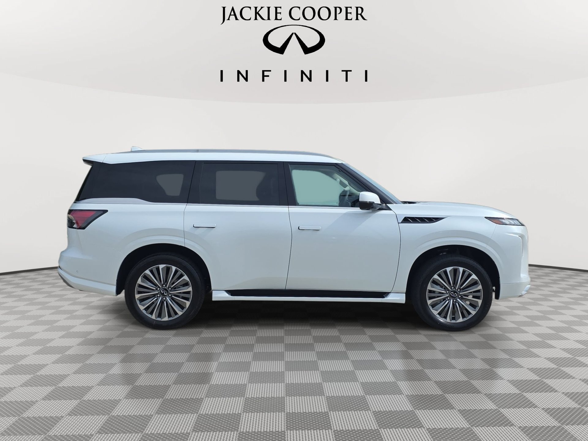 New 2027 INFINITI QX80 Luxe AWD/4WD image 4