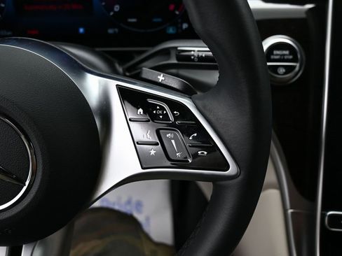 Used 2023 Mercedes-Benz GLC 300 image 17