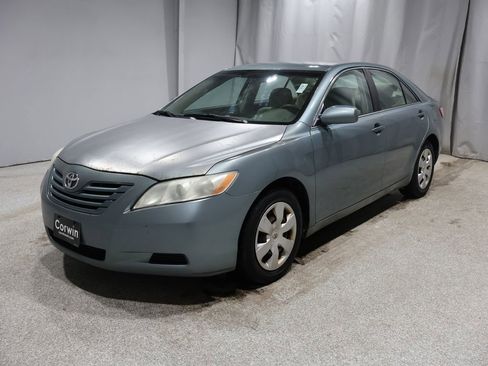 Used 2008 Toyota Camry LE image 16