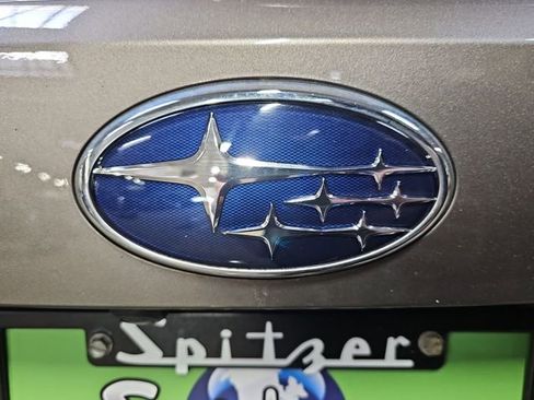 Used 2022 Subaru Forester Premium w/ Popular Package #3 image 31