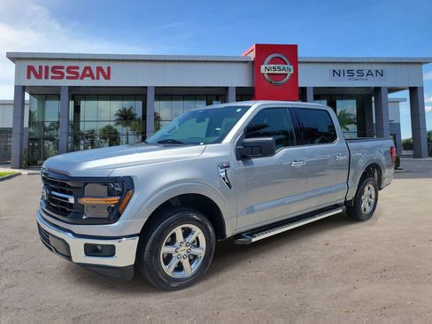 Used 2025 Ford F150 XLT w/ Equipment Group 301A Standard RWD image 5