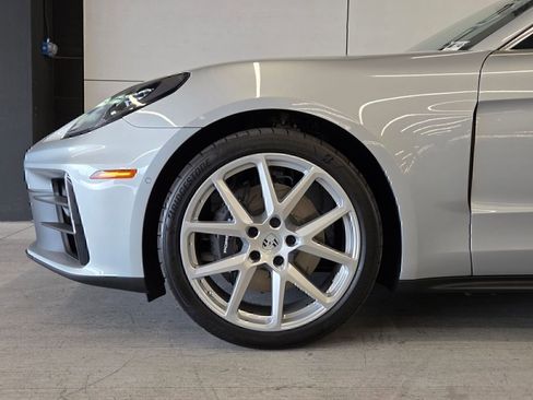 Certified 2026 Porsche Panamera RWD image 9
