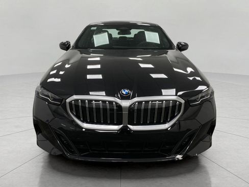 New 2026 BMW 530i xDrive w/ M Sport Package AWD/4WD image 10
