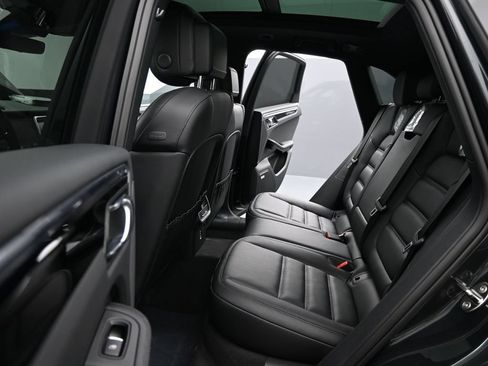 New 2026 Porsche Macan AWD/4WD image 24
