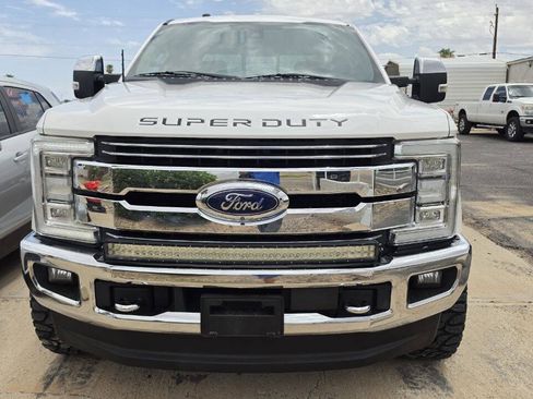 Used 2018 Ford F250 Lariat w/ Lariat Ultimate Package AWD/4WD image 2