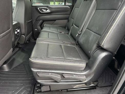 Used 2022 GMC Yukon XL SLT image 17