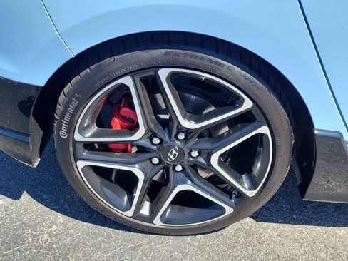 Used 2022 Hyundai Veloster N FWD image 10