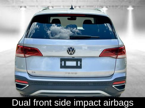 Used 2023 Volkswagen Taos SE FWD image 6