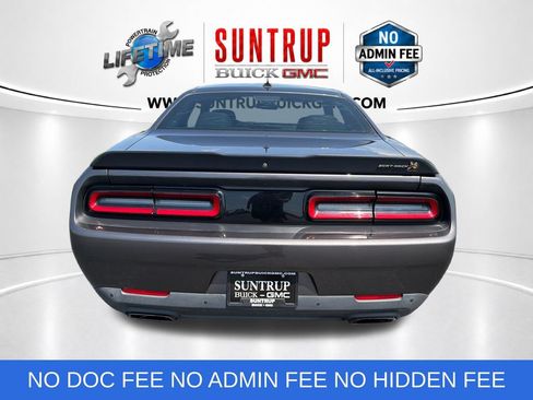 Used 2020 Dodge Challenger R/T Scat Pack RWD image 4