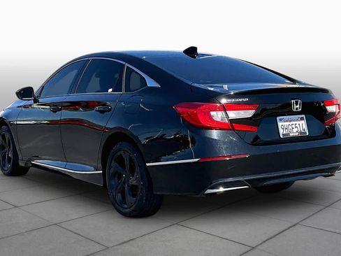 Used 2018 Honda Accord EX image 11