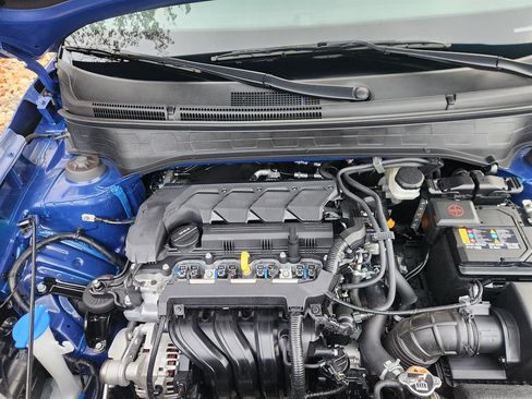 Certified 2024 Hyundai Venue SEL image 10