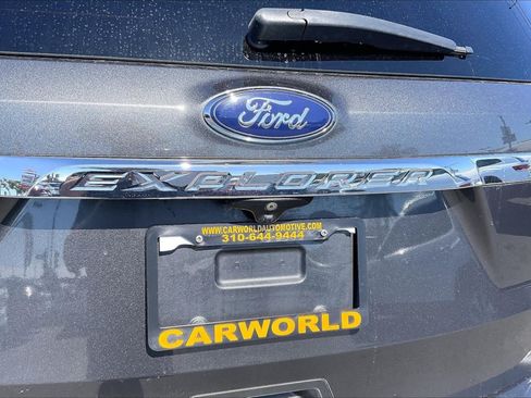 Used 2016 Ford Explorer XLT FWD image 8