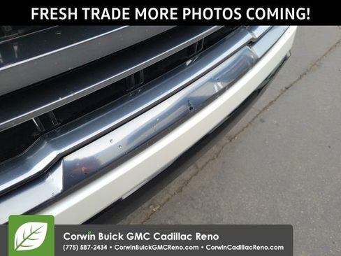 Used 2023 GMC Yukon XL AT4 image 5