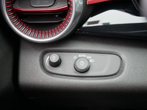 Used 2024 Chevrolet Trax RS w/ Sunroof Package image 26