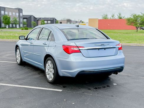 Used 2013 Chrysler 200 Touring FWD image 8