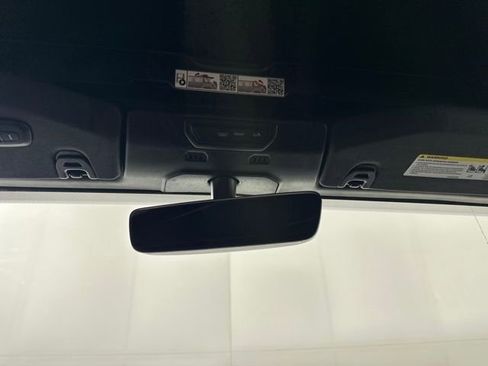 Used 2022 Jeep Wrangler Unlimited Sahara w/ Cold Weather Group image 24