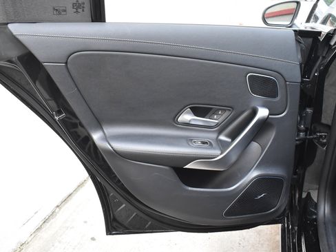 Used 2020 Mercedes-Benz CLA 250 4MATIC image 24