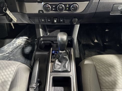 Certified 2021 Toyota Tacoma SR5 RWD image 21
