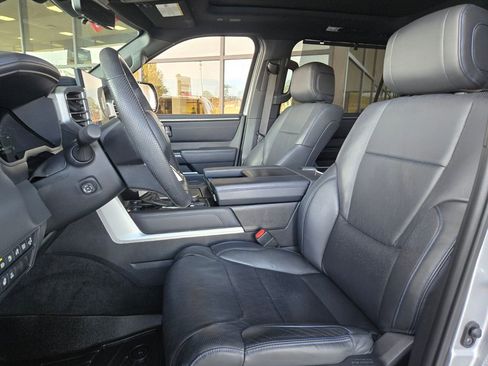 Used 2024 Toyota Sequoia Platinum image 10