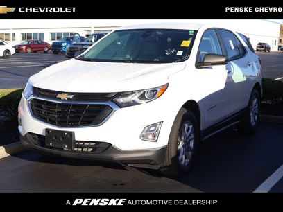 Used 2021 Chevrolet Equinox LS w/ LS Convenience Package