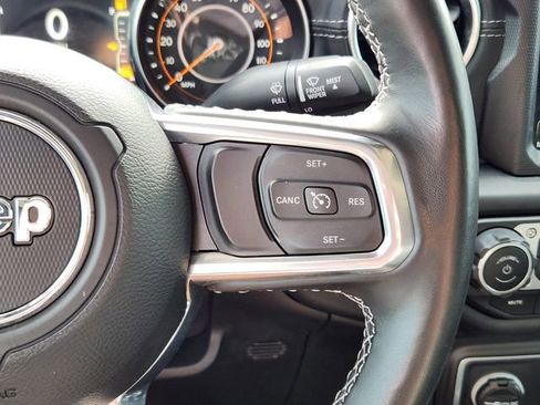 Used 2021 Jeep Gladiator Overland w/ Popular Equipment Package image 31