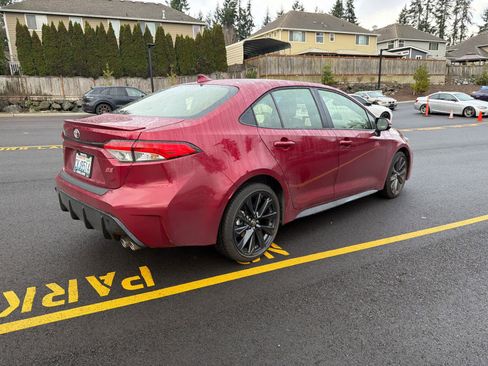 Used 2024 Toyota Corolla SE image 4