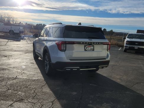 New 2026 Ford Explorer Active image 9