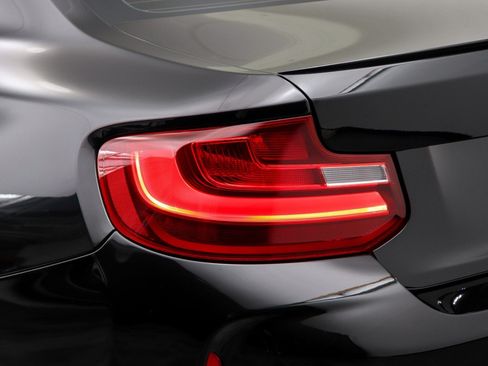 Used 2017 BMW M2 RWD image 12
