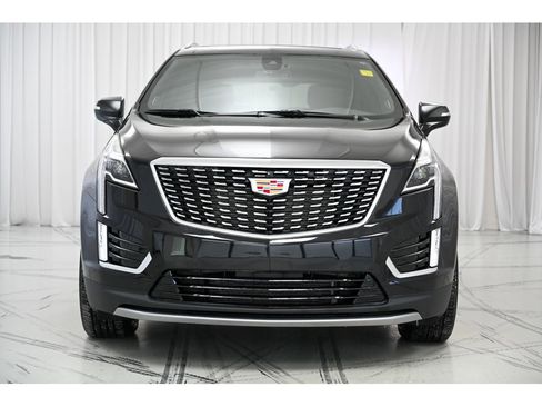 Used 2024 Cadillac XT5 Premium Luxury image 3