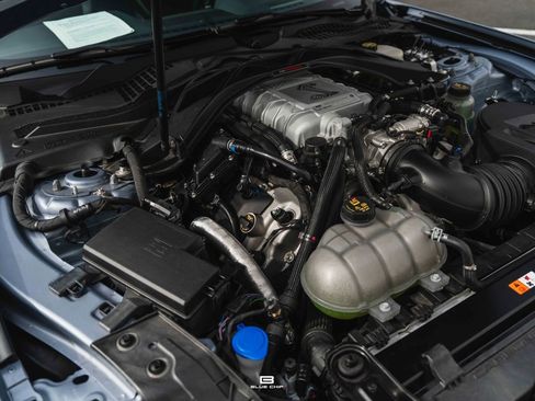 Used 2022 Ford Mustang Shelby GT500 w/ Carbon Fiber Track Pack RWD image 35