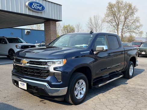 Used 2022 Chevrolet Silverado 1500 LT image 3