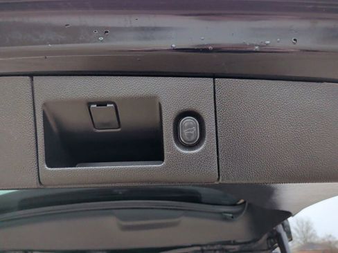 Used 2017 Chevrolet Tahoe LT image 42