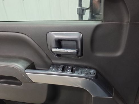 Used 2019 Chevrolet Silverado 2500 LT AWD/4WD image 14