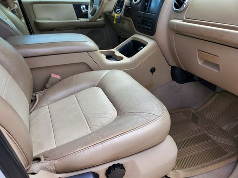 Used 2006 Ford Expedition Eddie Bauer image 39