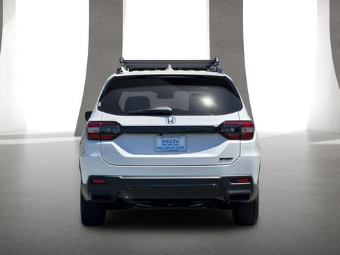 New 2026 Honda Pilot Sport image 5