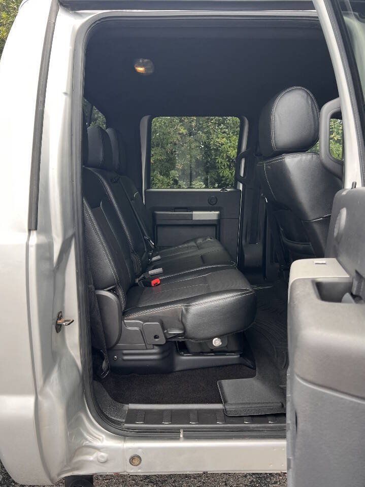 Used 2016 Ford F250 Lariat w/ Lariat Interior Package AWD/4WD image 19