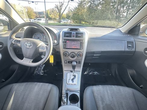 Used 2012 Toyota Corolla S image 2