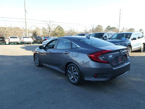 Used 2017 Honda Civic EX image 8
