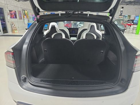 Used 2022 Tesla Model X image 24
