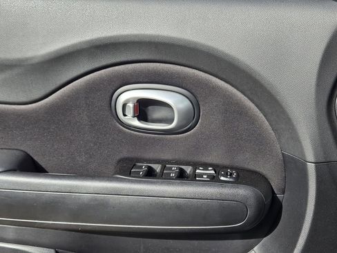 Used 2015 Kia Soul + image 25