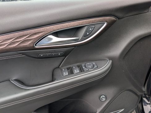 Used 2021 Buick Envision Avenir w/ Technology Package II AWD/4WD image 21