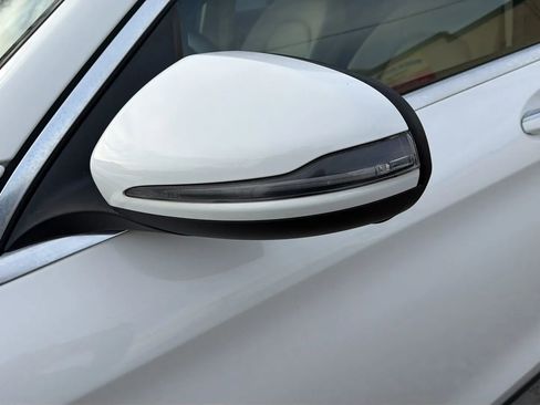 Used 2017 Mercedes-Benz GLC 300 GLC 300 Sport Utility 4D w/ Premium 2 Package image 22