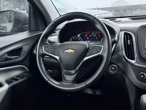 Used 2022 Chevrolet Equinox LT w/ Driver Convenience Package AWD/4WD image 23