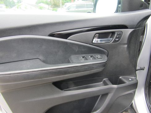 Used 2020 Honda Ridgeline RTL-E image 22
